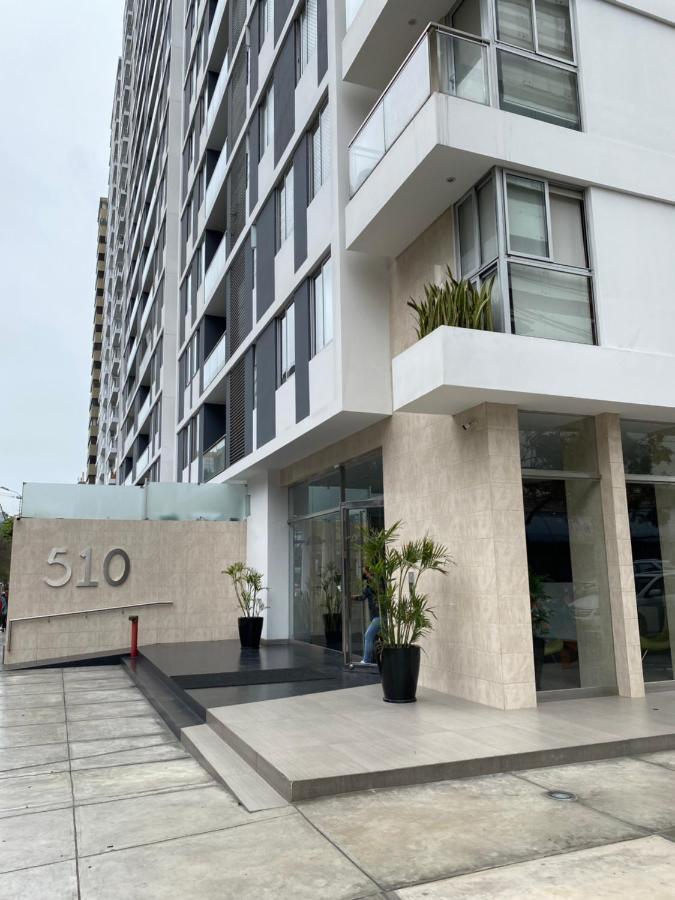 Hermoso Apartamento Con Piscina Miraflores- Canvas Лима Екстериор снимка