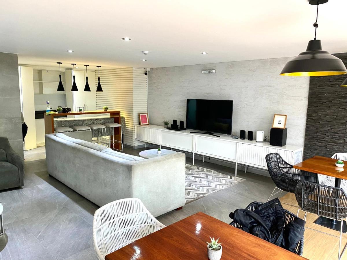 Hermoso Apartamento Con Piscina Miraflores- Canvas Лима Екстериор снимка