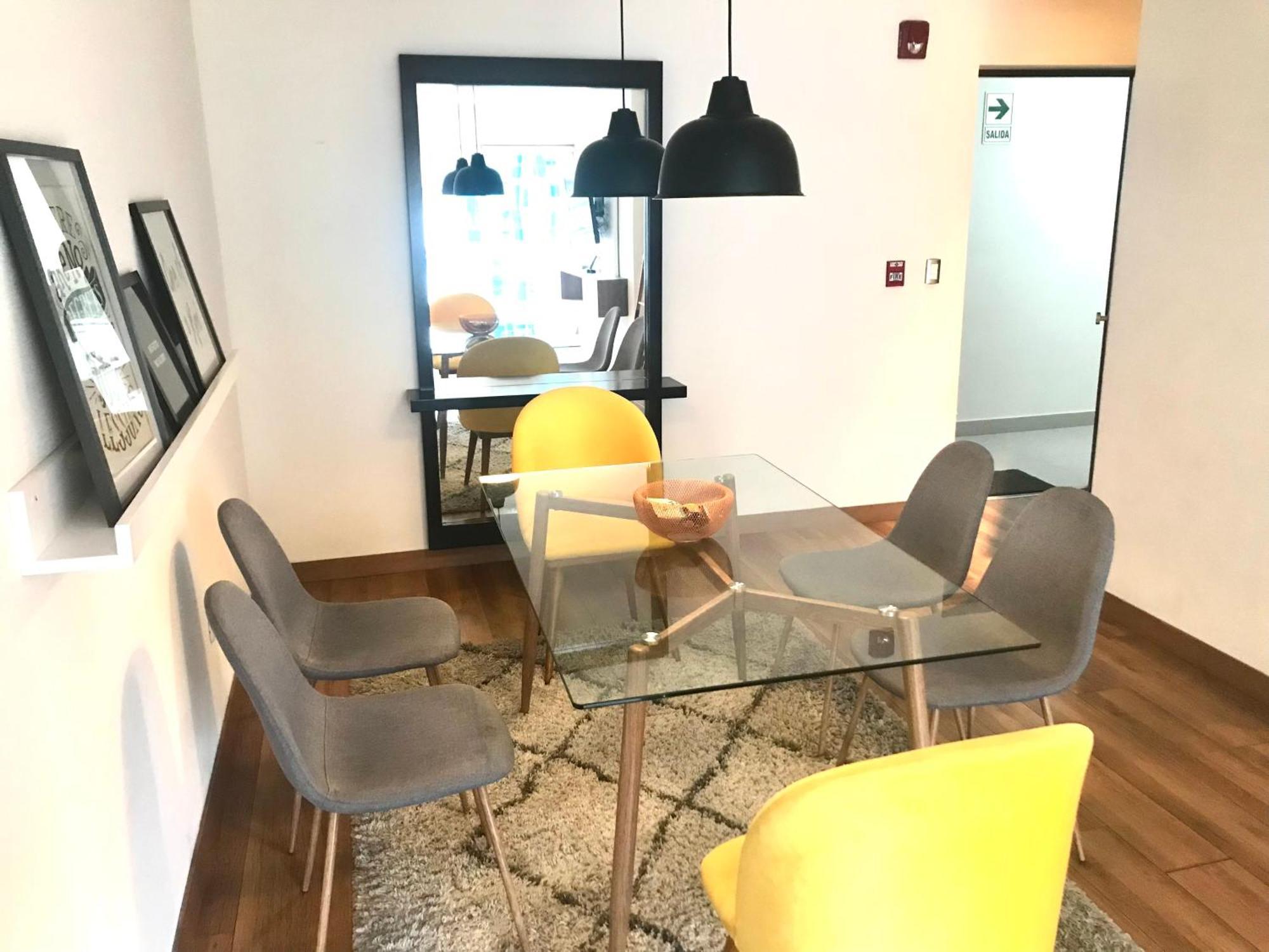 Hermoso Apartamento Con Piscina Miraflores- Canvas Лима Екстериор снимка